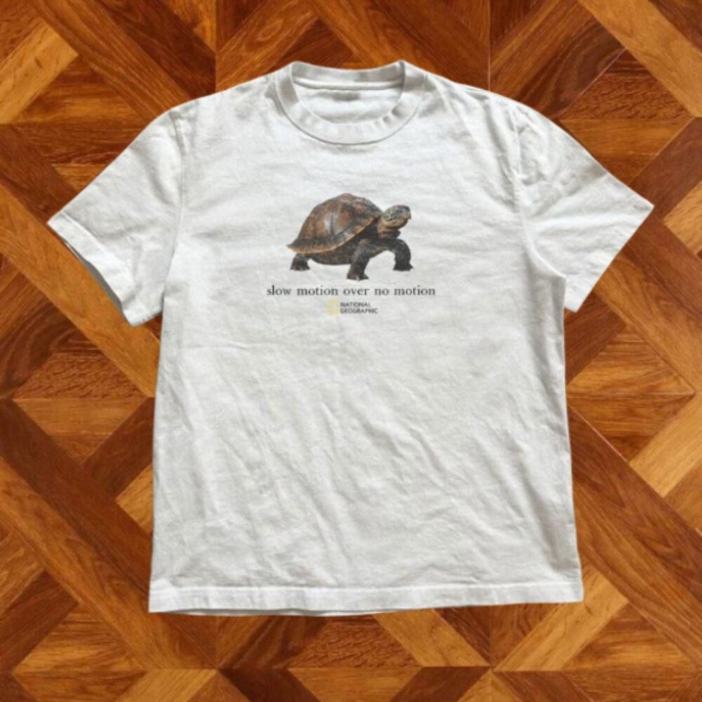 National Geographic 'Slow motion over no motion'  T-Shirt